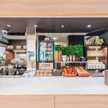 Roi Soleil Strasbourg Hotel 2*