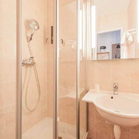 Roi Soleil Strasbourg 2* Mundolsheim