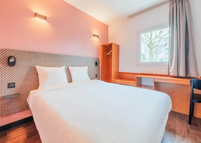 Hotel Strasbourg Nord 2*